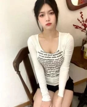 九江年轻下海的妹子凹凸有致（丝袜制服诱惑）