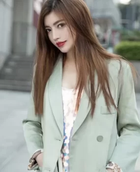 观音桥附近的健身小仙女