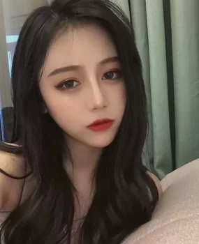 商场一楼化妆品姐姐