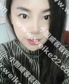 性价比超高的站街女，B超紧的啊