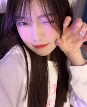 内蒙骚气妹妹胸大肥臀制服诱惑